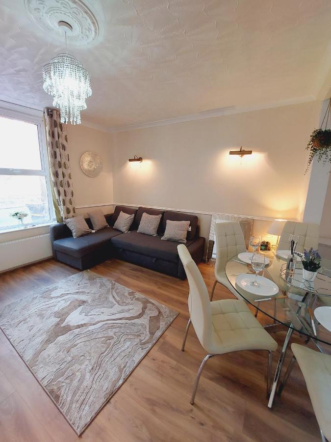 בריסטול Elegant And Central Two Bedrooms House מראה חיצוני תמונה
